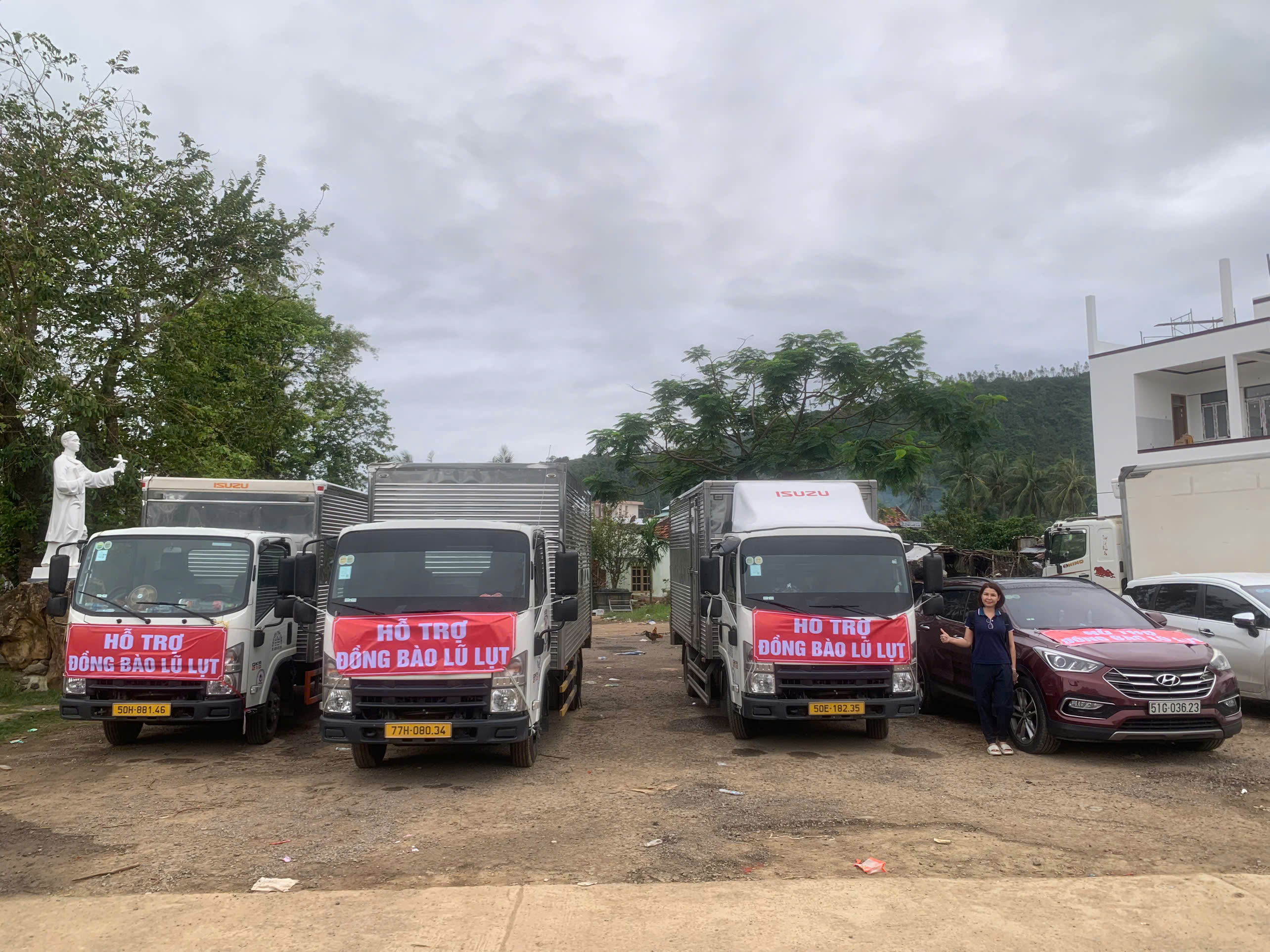 Công ty Hoàng Thịnh cứu trợ đồng bào vùng lũ miền trung – Chia sẻ yêu thương, lan tỏa tinh thần nhân ái